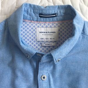 Men’s blue short sleeve shirt